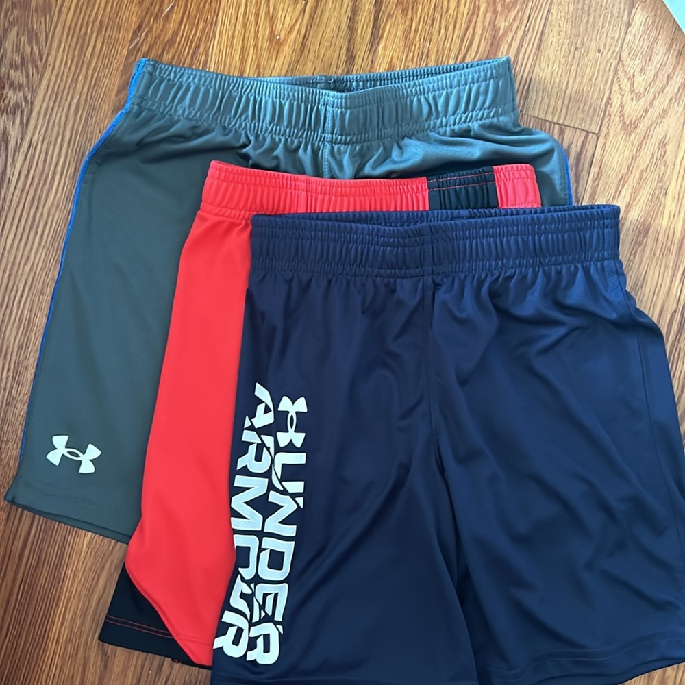 Set of 3 Under Armour boys size 7 shorts